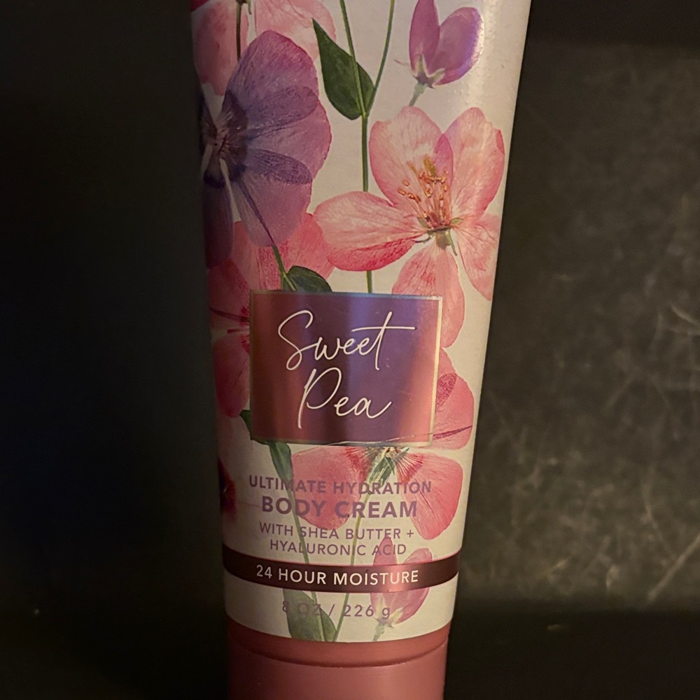 Sweet Pea Ultimate Hydration Body Cream